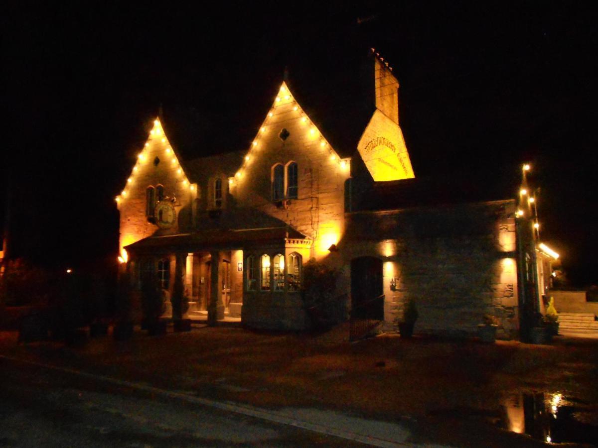 Hotel Willoughby Arms Little Bytham Exterior foto