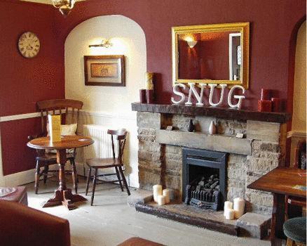 Hotel Willoughby Arms Little Bytham Exterior foto