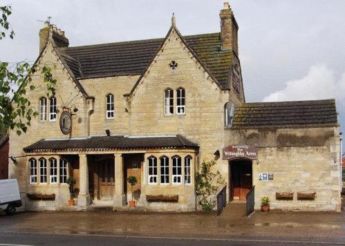 Hotel Willoughby Arms Little Bytham Exterior foto