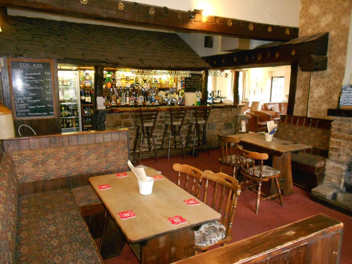 Hotel Willoughby Arms Little Bytham Exterior foto