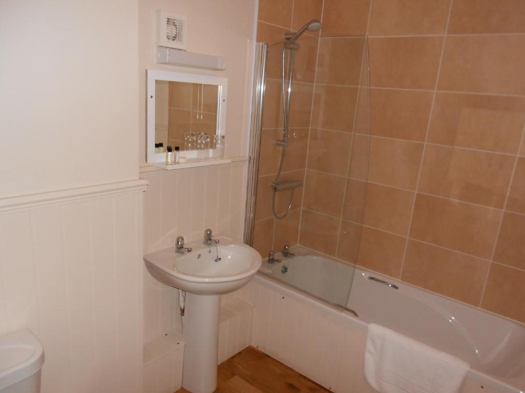 Hotel Willoughby Arms Little Bytham Zimmer foto